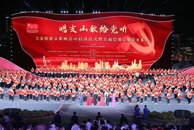 《年会不能停》戏外笑到喷饭，大鹏爆改古装美男、白客研读ABO...